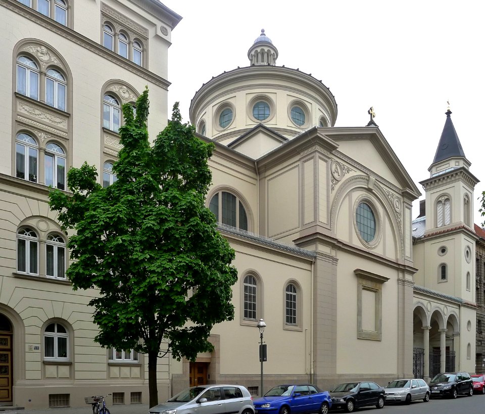 Katholisch-Apostolische Kirche (Berlin-Kreuzberg)