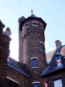 Kasteel Helmond, binnenplaats, toren