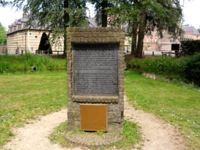 Kasteel Heeswijk, oorlogsmonument 2