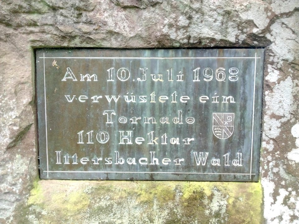 Karlsbad Ittersbach Tornadostein (2)