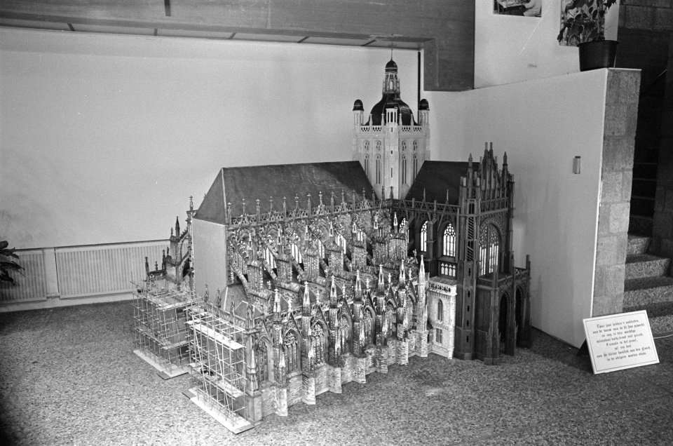 Kathedraal van Den Bosch in Madurodam, Bestanddeelnr 927-8298