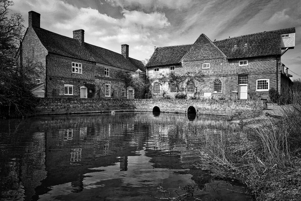 Barn constable painting