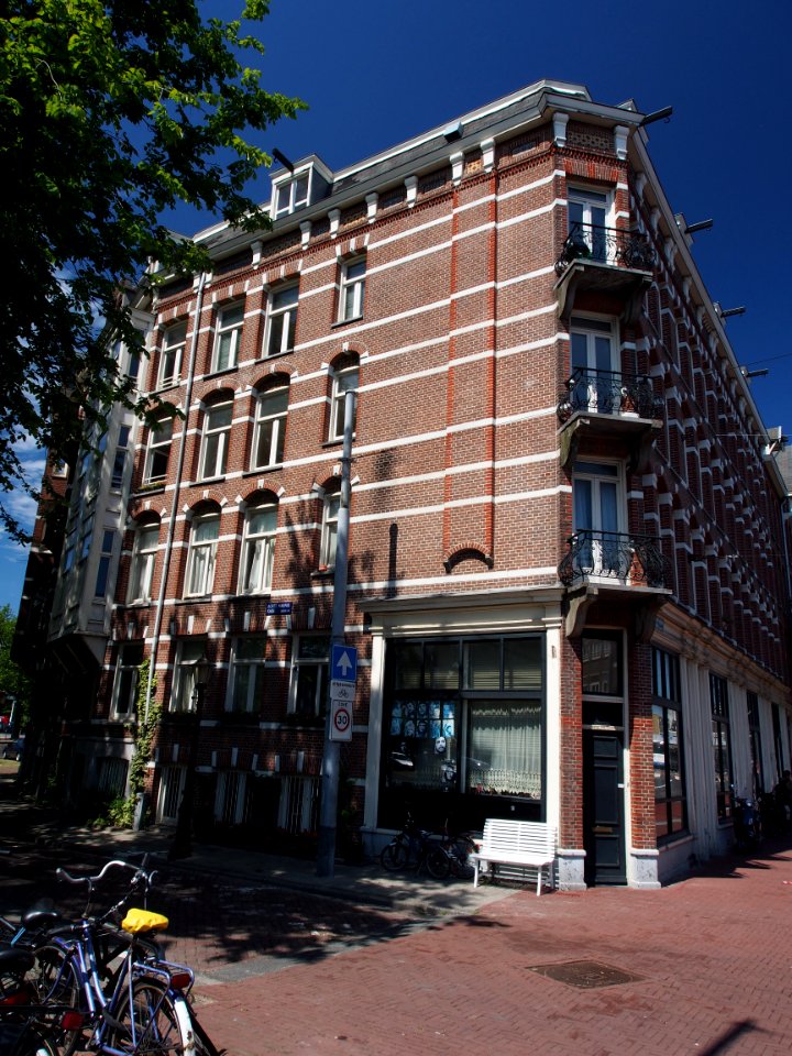 Korte Marnixkade hoek Marnixstraat