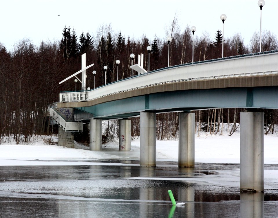 Korkeasaarensilta Oulu 20110327