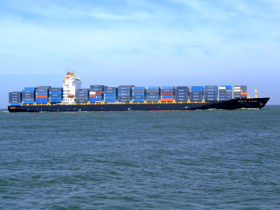 Kota Laju p09 approaching Port of Rotterdam, Holland 19-Apr-2007