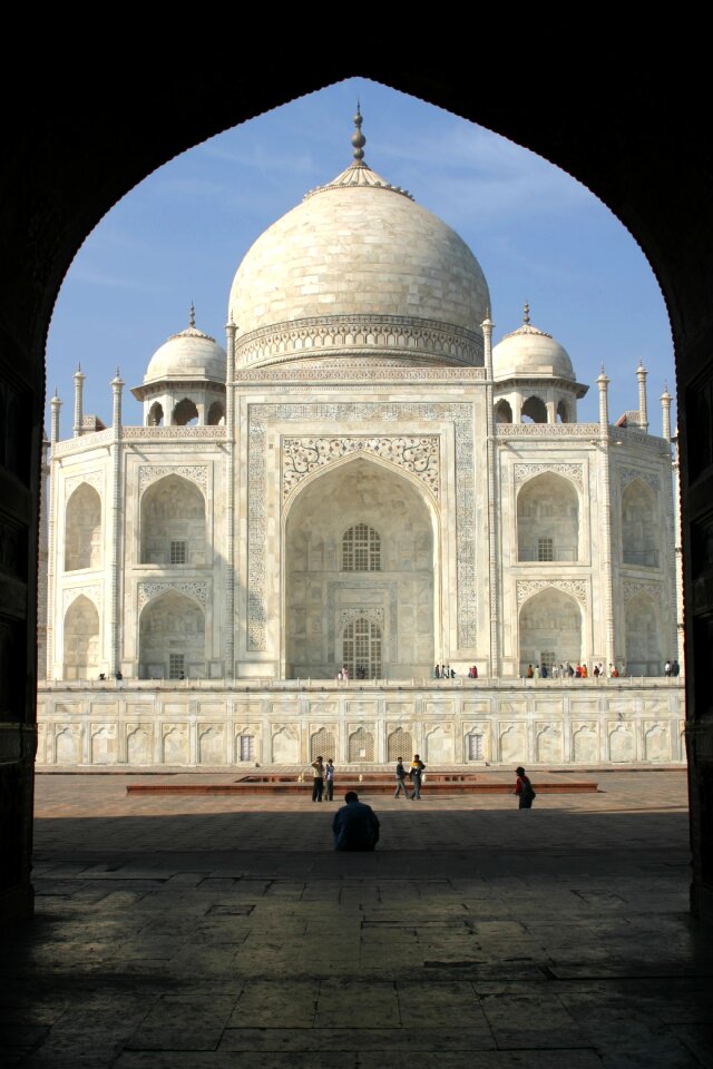 Tomb architecture porch