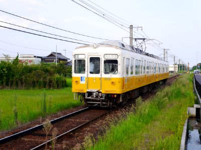 Kotoden 1091 leaving Ayakawa station 20170820