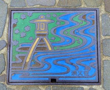 Kotoji Toro manhole cover - Nagamachi - Kanazawa, Japan - DSC00322