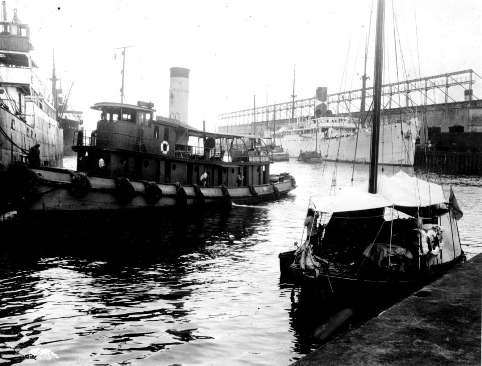 Kostern Olga i hamnen. Colon. Panama - SMVK - 004423