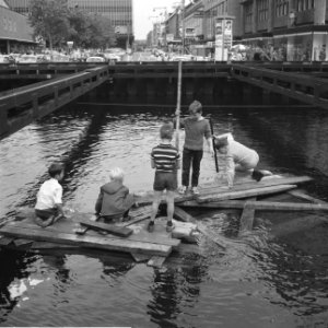 Kotje varen in metrokanaal te Rotterdam, Bestanddeelnr 917-9402