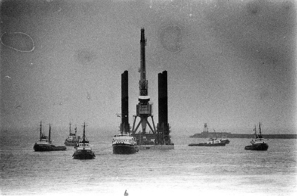Kraaneiland Lepelaar in IJmuiden aangekomen, Bestanddeelnr 916-5031