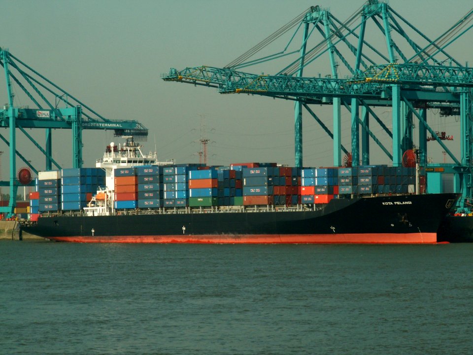 Kota Pelangi (IMO 9121259), at Port of Antwerp, Belgium 11-Oct-2005