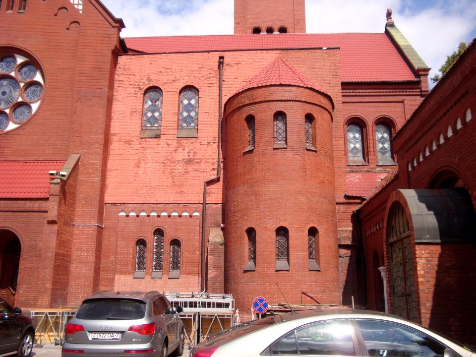 Kosciol Sw Szymona i Sw Heleny Minsk - Apse - 2013 AD a