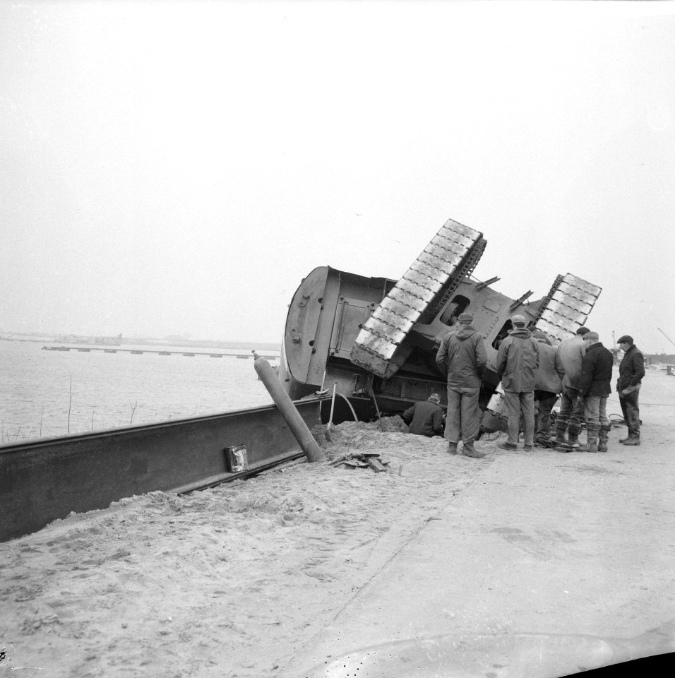 Kraan omgevallen aan de Hornweg, Bestanddeelnr 920-1470