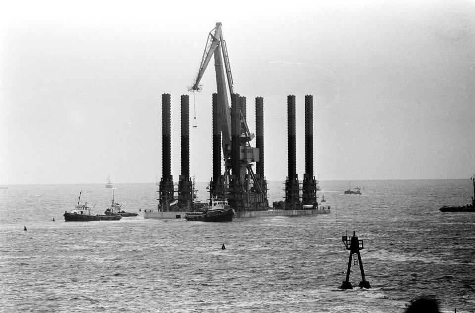 Kraaneiland Lepelaar in IJmuiden aangekomen, Bestanddeelnr 916-5030