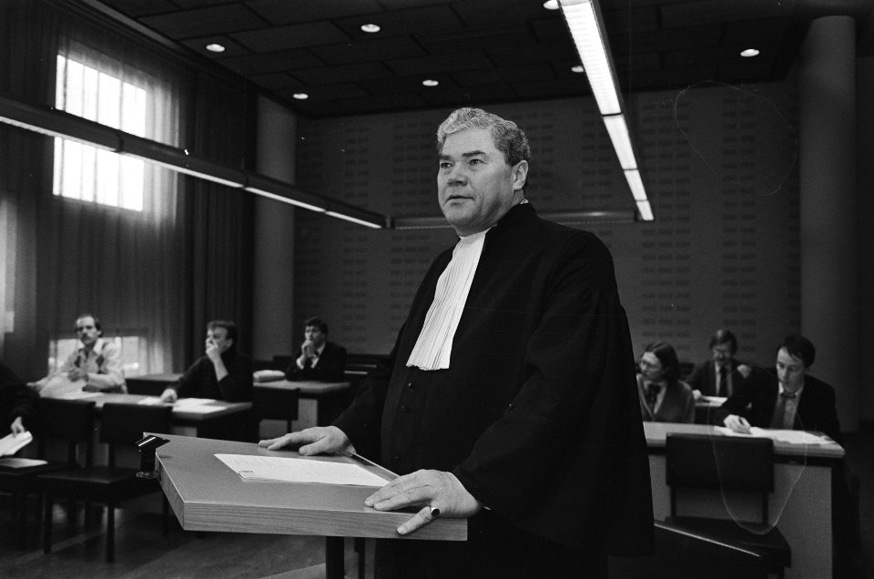 Kort geding Stichting Miljoenen zijn tegen tegen CDA voorzitter Bukman advoca, Bestanddeelnr 933-5386