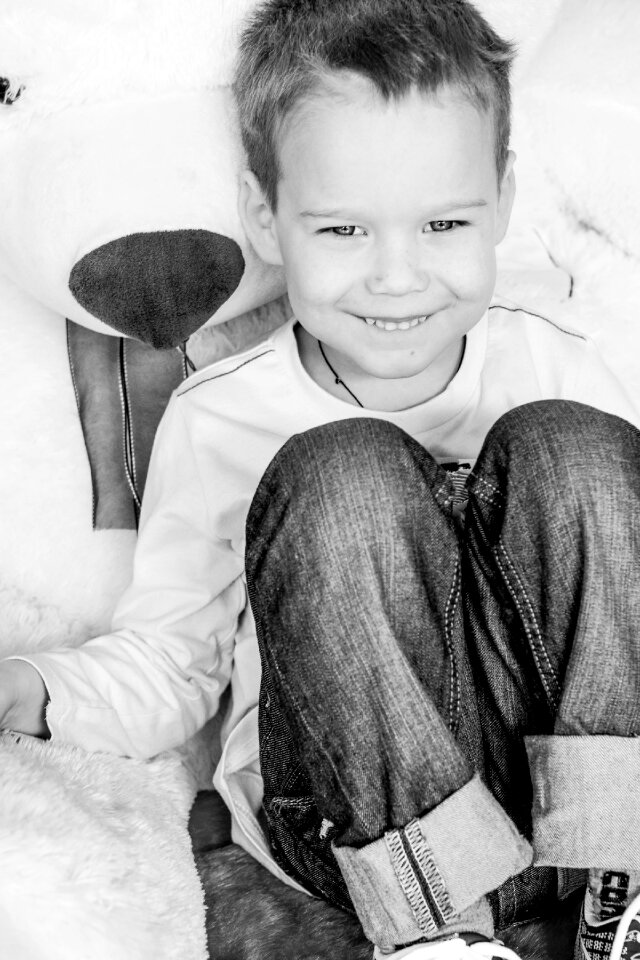 Smile sotting black and white