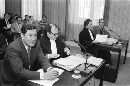 Kort geding ondermingsraad AVRO tegen benoeming Wibo van der Linde AVRO-voorzi, Bestanddeelnr 932-9006