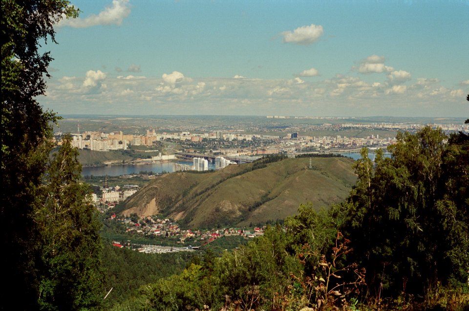 Krasnoyarsk view from Krasnoyarskie Stolby park 2020-08 2