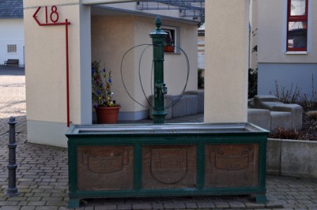 Kröftel, Brunnen
