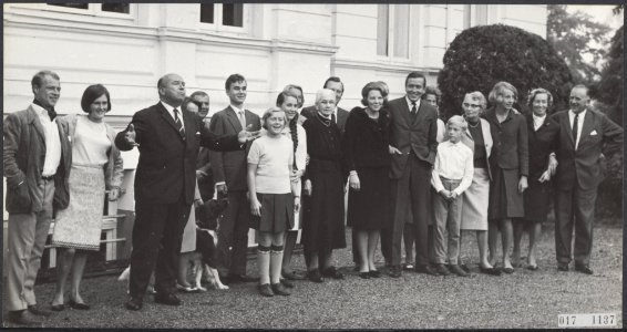 Koninklijk huis, prinsessen, prinsen, portretten, families, Amsberg Mw.V., Beatr, Bestanddeelnr 017-1137