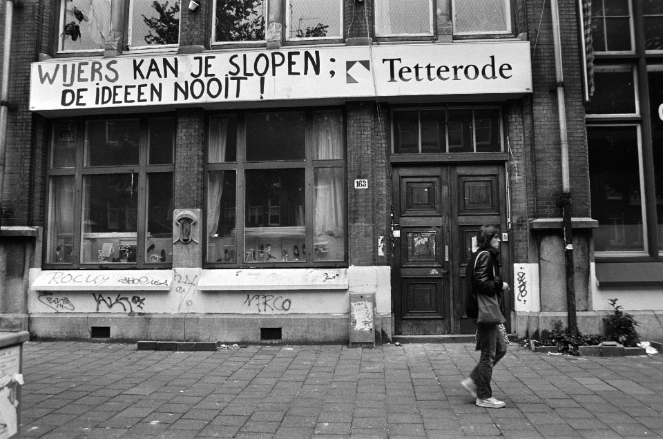 Kraakpand Rode Tetter (Tetterode) in Amsterdam, Bestanddeelnr 933-1161