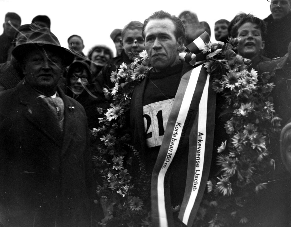 Kortebaan kampioenschappen van Nederland te Ankeveen, G Reghts uit Nieuwerbrug , Bestanddeelnr 914-6775
