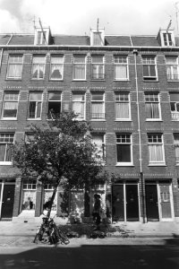 Kraakwoning van Alan Reeve de man die een agent schoot ( Van Boetzelaerstraat ), Bestanddeelnr 932-2704