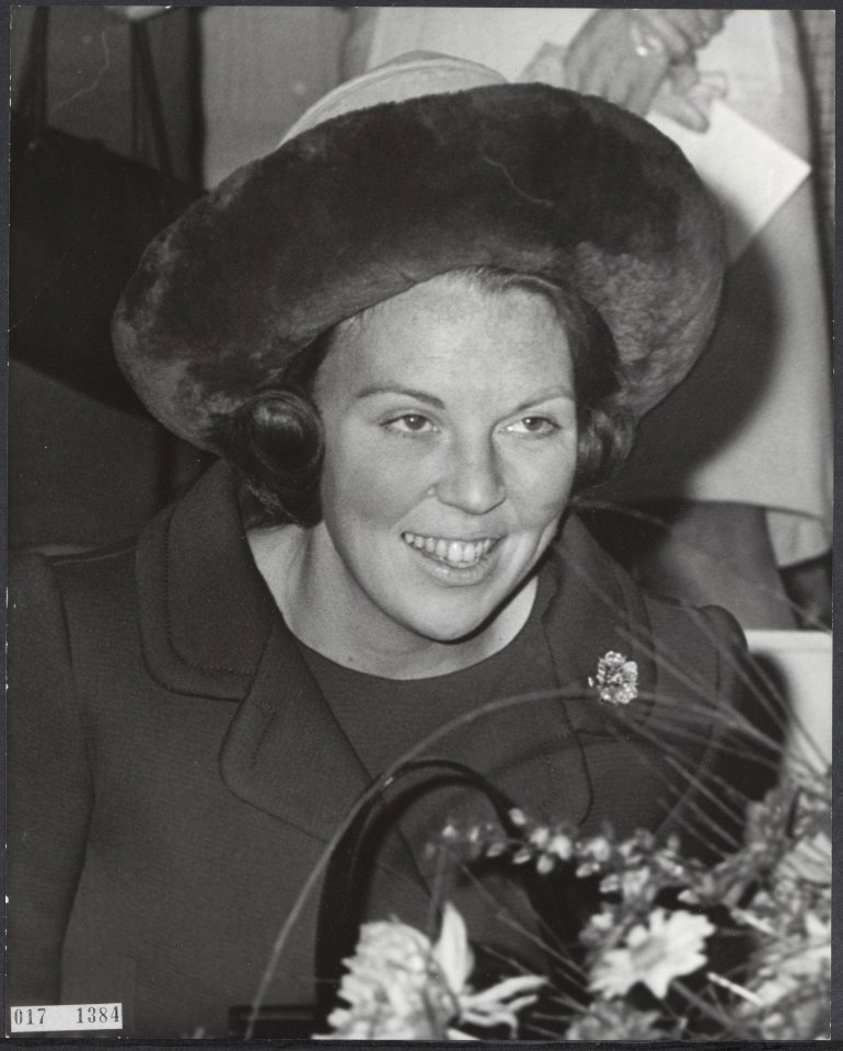 Koninklijk huis, prinsessen, portretten, bezoeken, Beatrix, prinses, Bestanddeelnr 017-1384