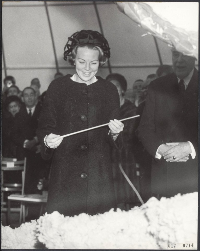 Koninklijk huis, prinsessen, openingen, herstellingsoorden, Beatrix, prinses, Bestanddeelnr 017-0714