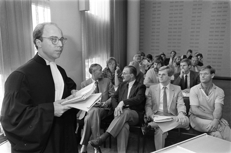 Kort geding Haagse energiebedrijf tegen glastuinders mr. W.F.F. Baron van Versc, Bestanddeelnr 933-0472
