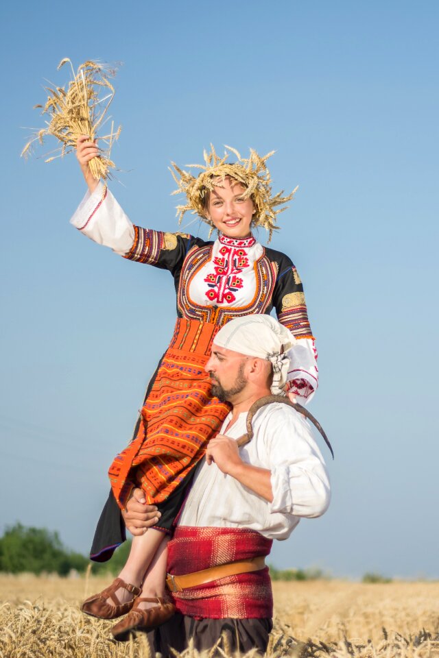 Folklore clothing blond