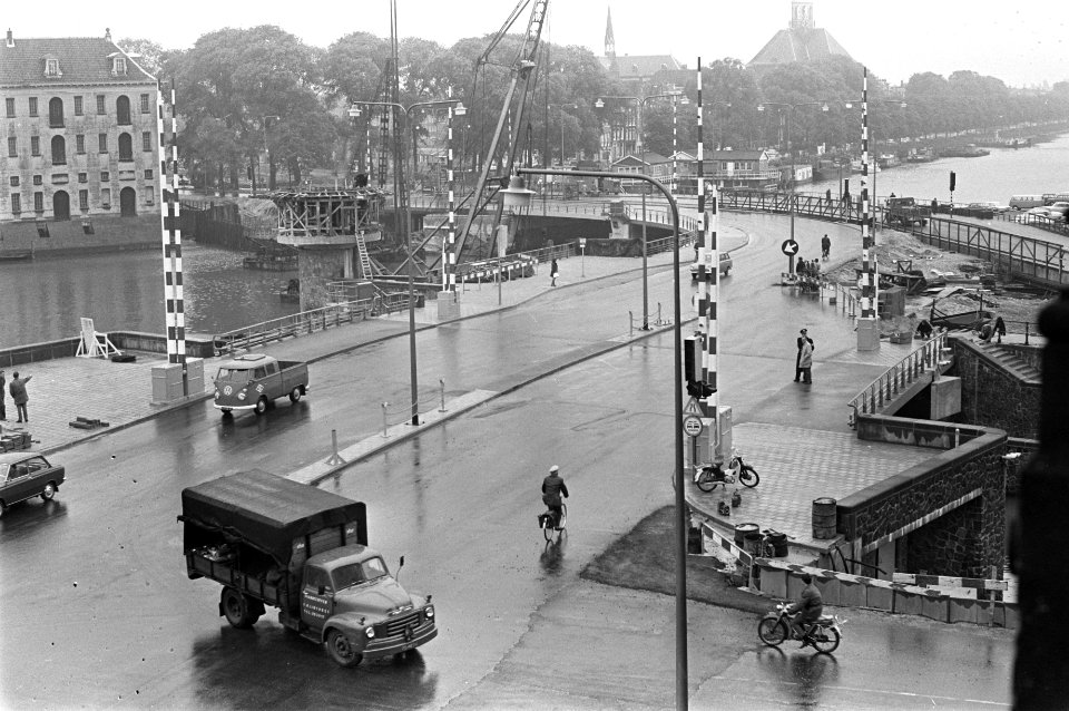 Kortjewantsbrug open over Schippersgracht tussen Prins Hendrikkade en Kadijksple, Bestanddeelnr 921-3527