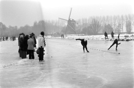 Kortebaan schaatswedstrijden in Ouderkerk overzicht wedstrijden, Bestanddeelnr 928-3990