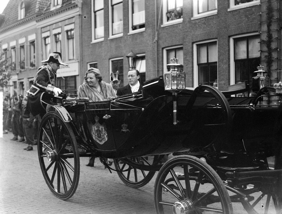 Koninklijk paar in rijtuig, Bestanddeelnr 904-2108