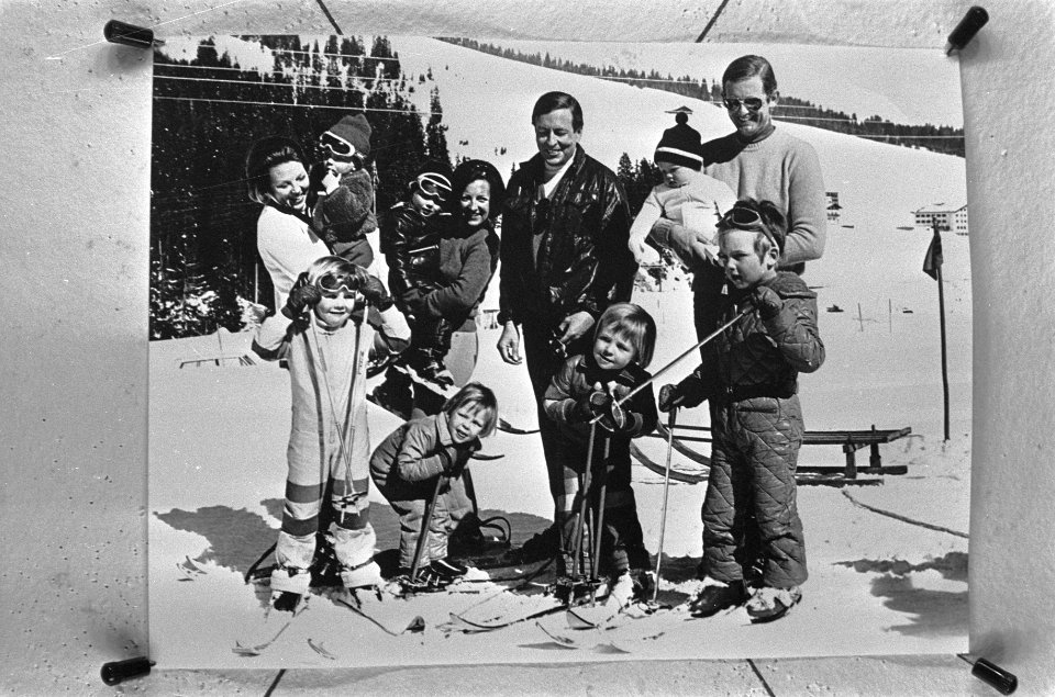 Koninklijke familie in Lech, Beatrix en Carlos jr., Alexander, Margriet en Bernh, Bestanddeelnr 926-2885
