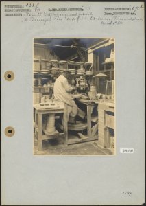 Koninklijke Delfts Aardewerkfabriek De Porceleyne Fles oude fabriek aan het Oos, Bestanddeelnr 256-3757