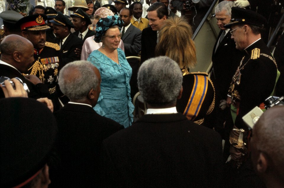 Koninklijk Paar en Prinses Beatrix en Prins Claus in Ethiopie Koninklijke Famil, Bestanddeelnr 254-8866
