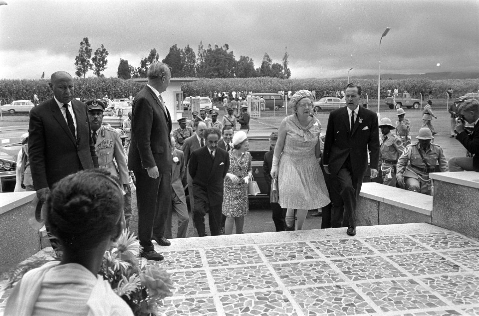 Koninklijke familie in Ethiopië. Aankomst koningin Juliana. Haile Selassie , Pri, Bestanddeelnr 922-0496