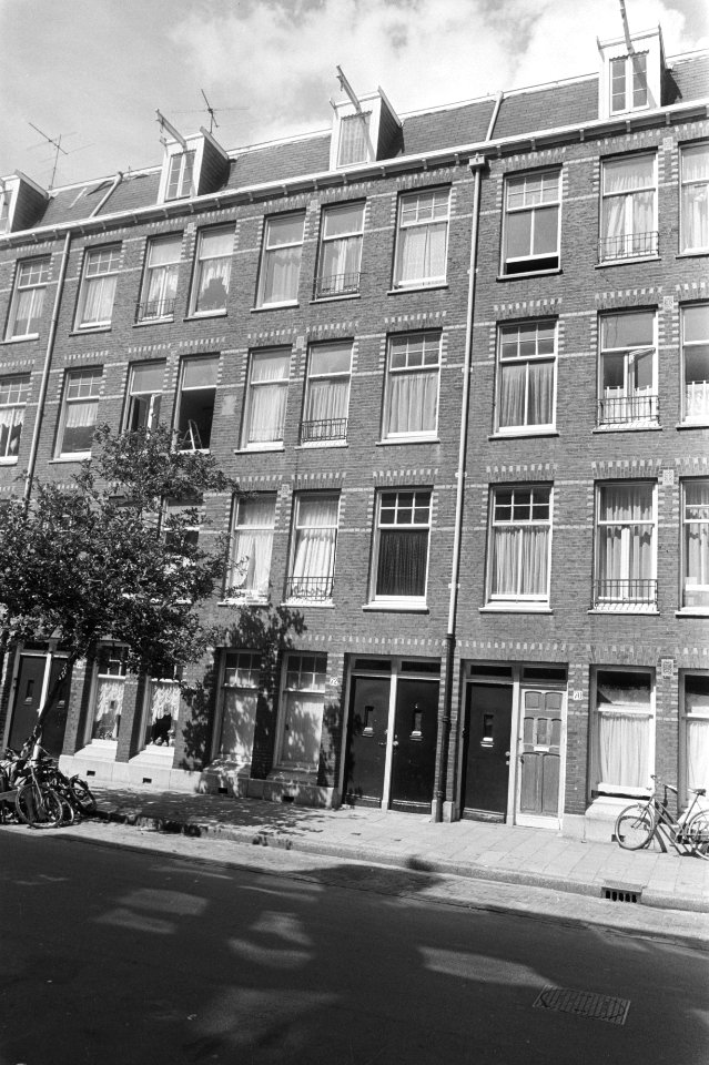 Kraakwoning van Alan Reeve de man die een agent schoot ( Van Boetzelaerstraat ), Bestanddeelnr 932-2705