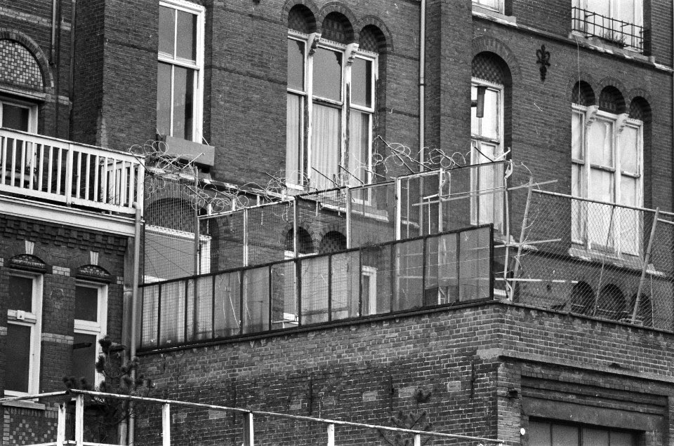 Kraakcomplex de Grote Wetering aan Amsterdamse Weteringsschans voorbereid op mog, Bestanddeelnr 931-1510
