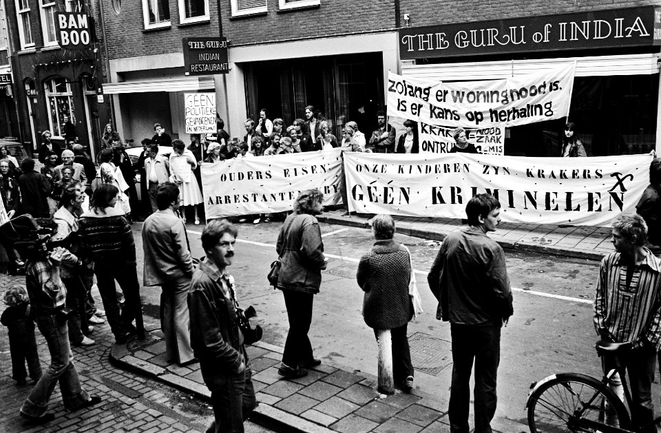 Kraakbeweging, ouders, spandoeken, demonstraties, Bestanddeelnr 930-9638