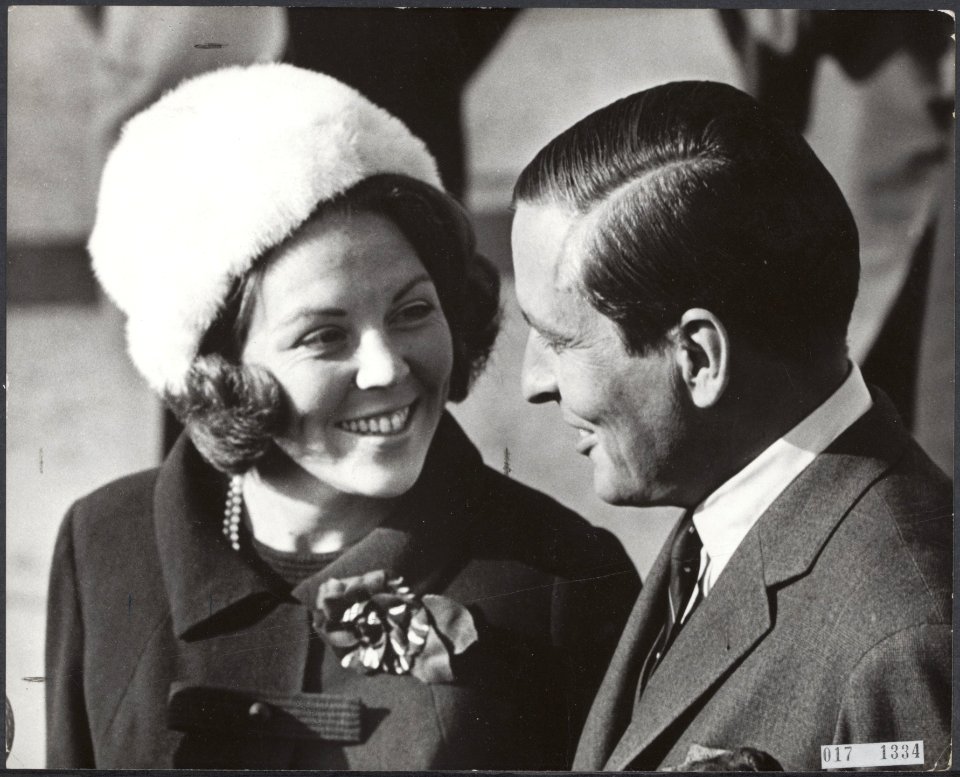 Koninklijk huis, prinsessen, prinsen, portretten, Beatrix, prinses, Claus, prins, Bestanddeelnr 017-1334