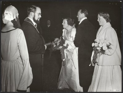 Koninklijk huis, prinsessen, koninginnen, prinsen, ontvangsten, studenten, Beatr, Bestanddeelnr 019-0447