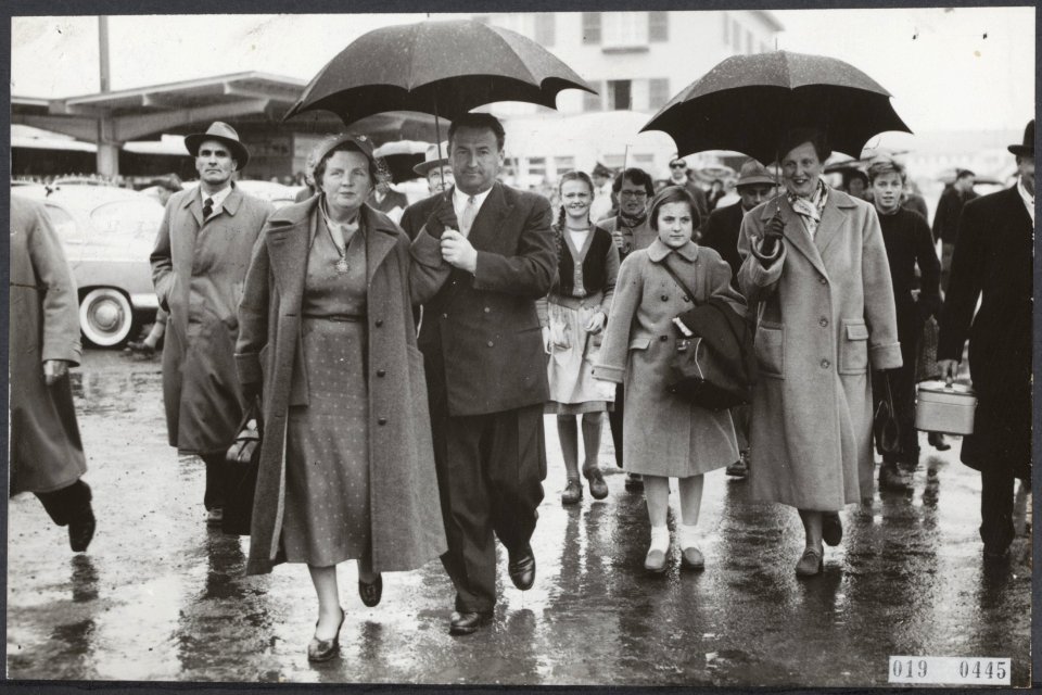 Koninklijk huis, prinsessen, koninginnen, vakanties, Juliana, koningin, Margriet, Bestanddeelnr 019-0445