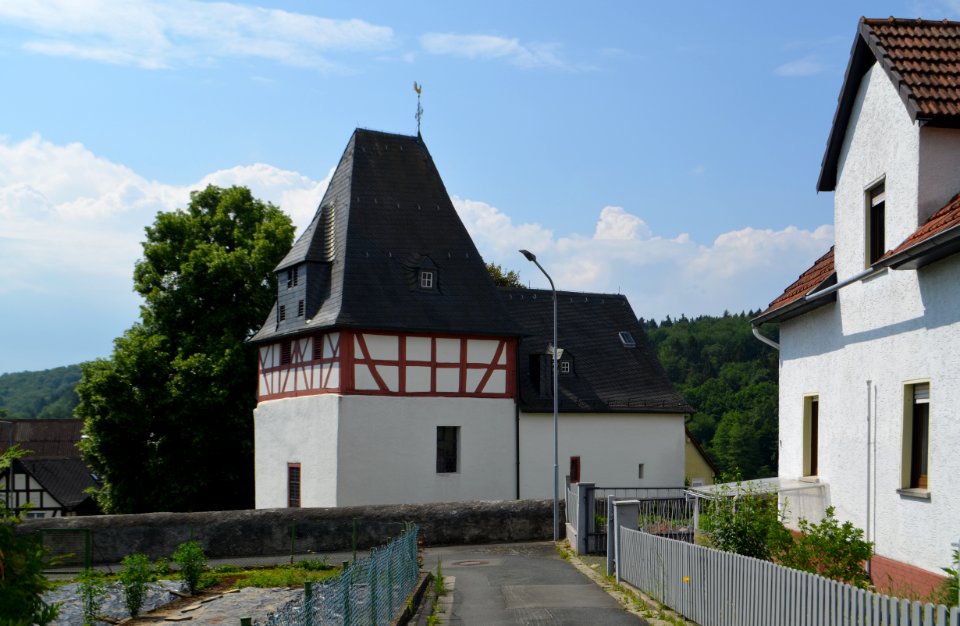 Kröffelbach, Kirche (1)