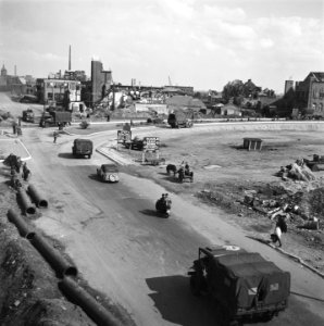 Konvooi militaire voertuigen, Bestanddeelnr 900-4353