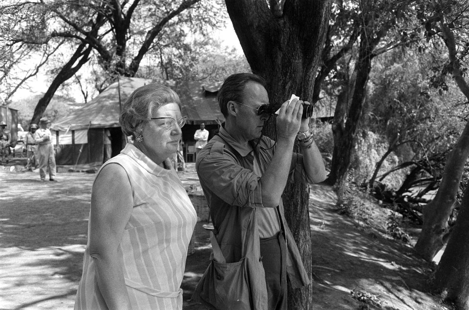 Koninklijk paar in Ethiopie, Koningin Juliana en Prins Bernhard kampeerden 3 dag, Bestanddeelnr 922-0751