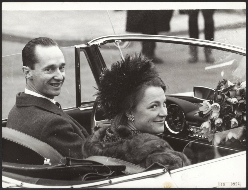 Koninklijk huis, prinsessen, prinsen, auto's, Carlos Hugo, prins, Irene, prinses, Bestanddeelnr 018-0954