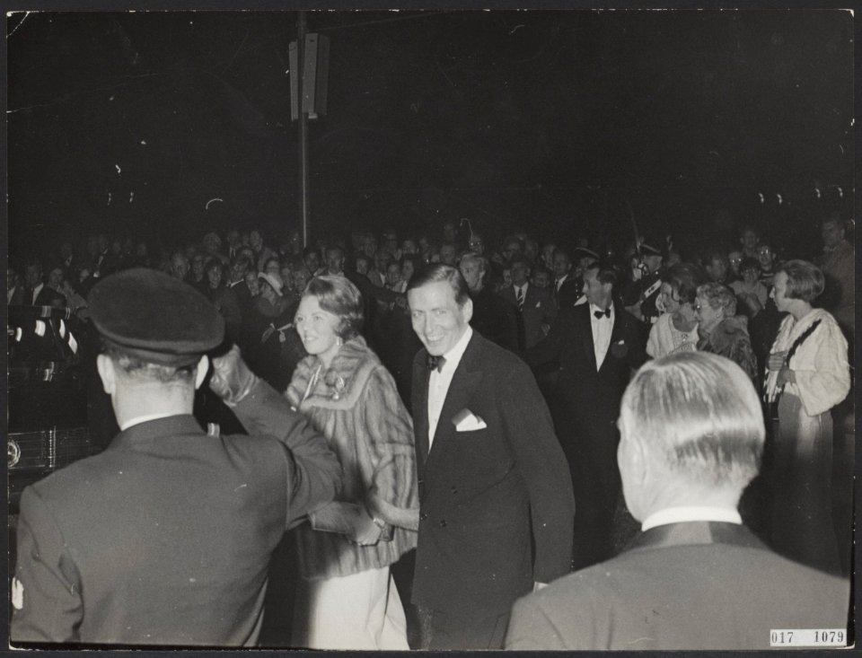 Koninklijk huis, prinsessen, prinsen, publiek, Beatrix, prinses, Claus, prins, Bestanddeelnr 017-1079